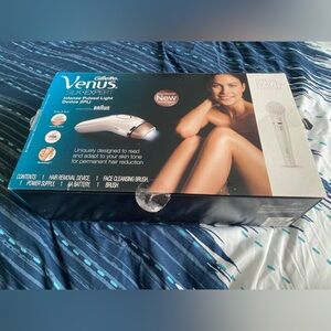Venus Gillette Silk Expert Intense Pulsed Light Device -  Used like New